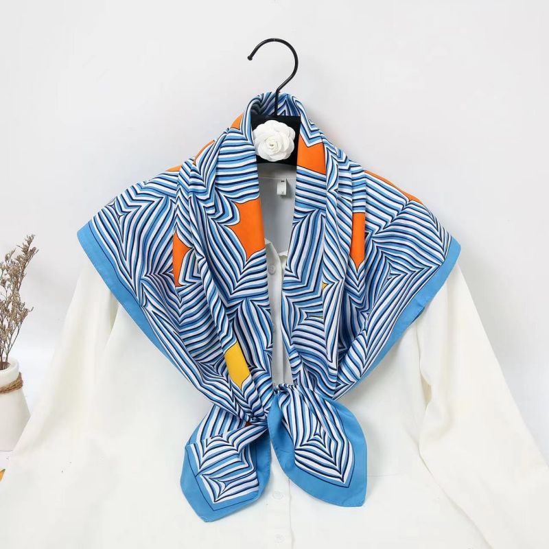 90cm Square Scarf High Quality - đánh giá và giá Office High Tech